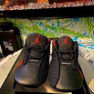 Retro Xiii Jordan breds soft bottom’s size 1c black and red